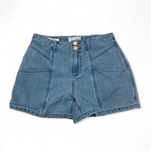 High rise midi Universal Thread goods light wash denim shorts Size Small